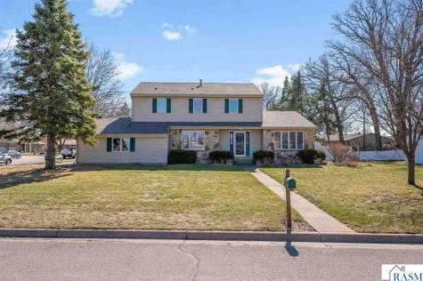 1805 Marie Lane North Mankato MN 56003