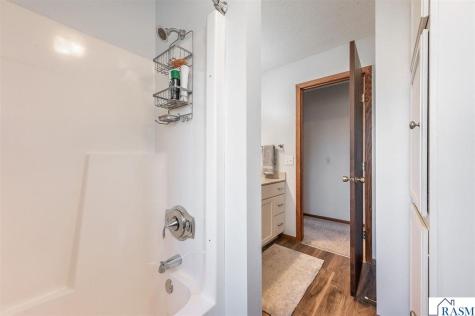 1805 Marie Lane North Mankato MN 56003