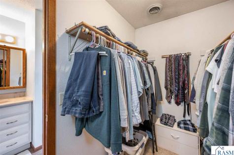 1805 Marie Lane North Mankato MN 56003