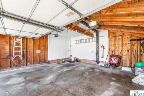 1805 Marie Lane North Mankato MN 56003