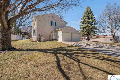1805 Marie Lane North Mankato MN 56003