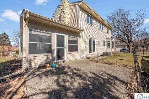 1805 Marie Lane North Mankato MN 56003
