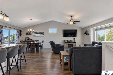 233 Oak Drive Eagle Lake MN 56024