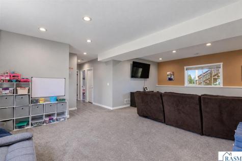 233 Oak Drive Eagle Lake MN 56024