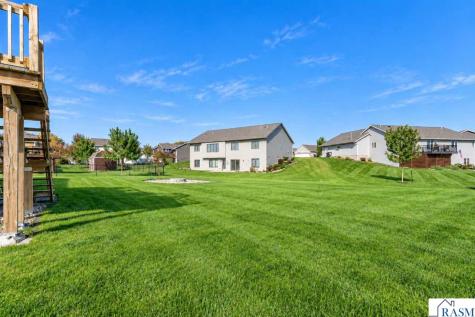 233 Oak Drive Eagle Lake MN 56024