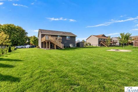 233 Oak Drive Eagle Lake MN 56024