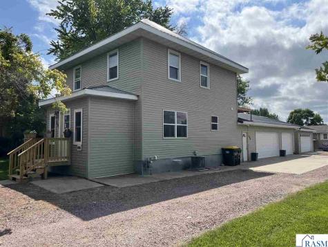 204 8th Avenue North St. James MN 56081