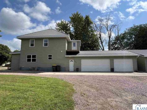 204 8th Avenue North St. James MN 56081