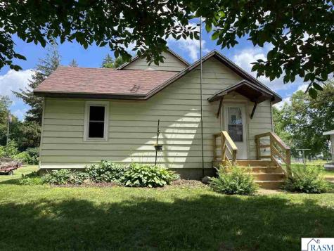 105 S 2nd Street Odin MN 56160