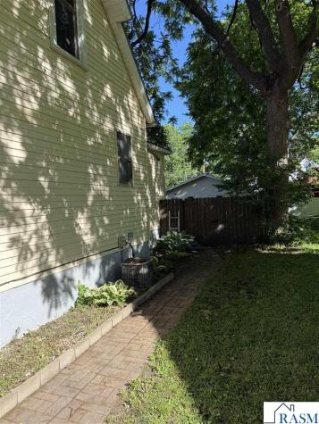 110 Van Brunt Street Mankato MN 56001