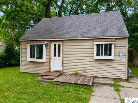 618 W 3rd Street Mankato MN 56001