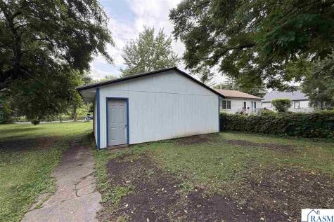 618 W 3rd Street Mankato MN 56001