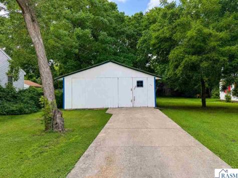 618 W 3rd Street Mankato MN 56001