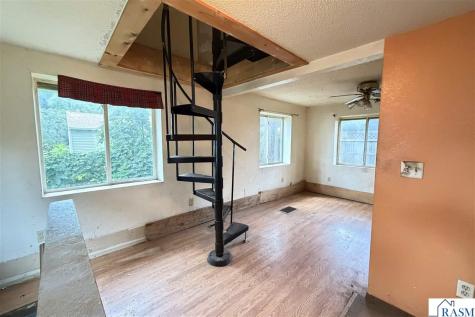 618 W 3rd Street Mankato MN 56001