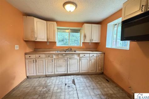 618 W 3rd Street Mankato MN 56001