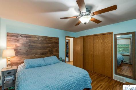 828 Lower Johnson Circle St. Peter MN 56082