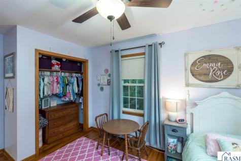 828 Lower Johnson Circle St. Peter MN 56082