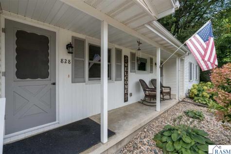 828 Lower Johnson Circle St. Peter MN 56082