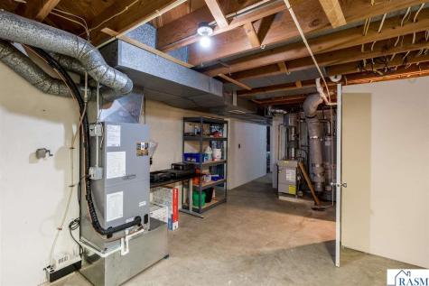 828 Lower Johnson Circle St. Peter MN 56082