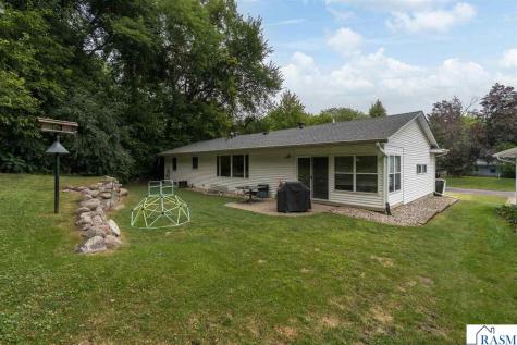 828 Lower Johnson Circle St. Peter MN 56082