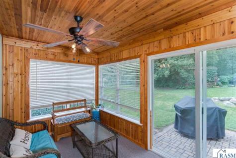 828 Lower Johnson Circle St. Peter MN 56082