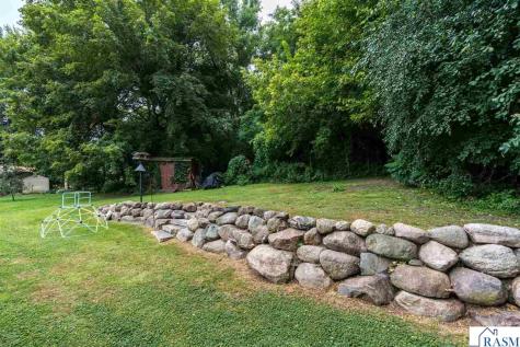 828 Lower Johnson Circle St. Peter MN 56082