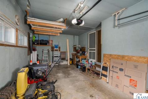 828 Lower Johnson Circle St. Peter MN 56082