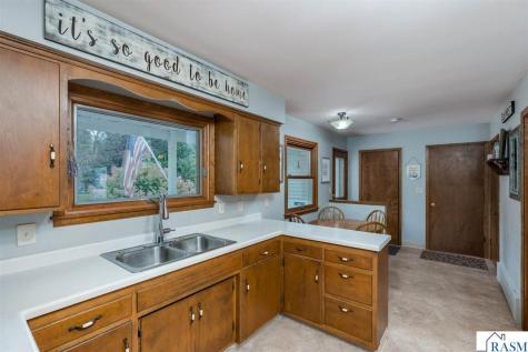 828 Lower Johnson Circle St. Peter MN 56082