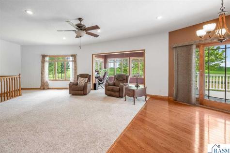 14317 County Road 114 Hanska MN 56041