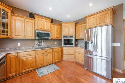 14317 County Road 114 Hanska MN 56041