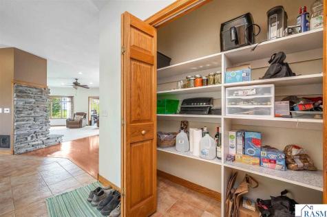 14317 County Road 114 Hanska MN 56041