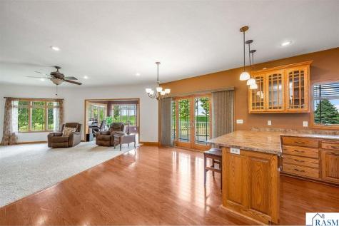 14317 County Road 114 Hanska MN 56041