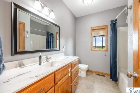 14317 County Road 114 Hanska MN 56041