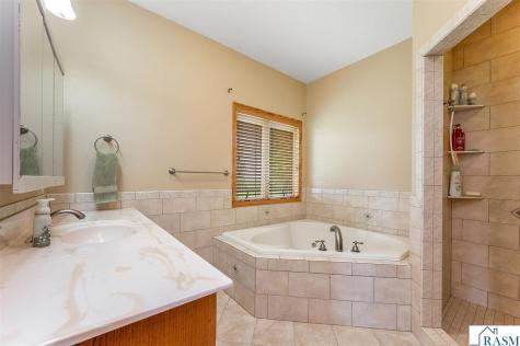 14317 County Road 114 Hanska MN 56041