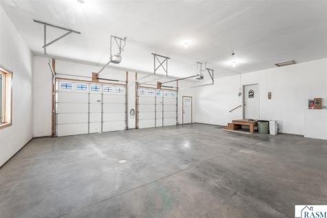 14317 County Road 114 Hanska MN 56041