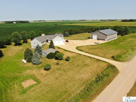14317 County Road 114 Hanska MN 56041