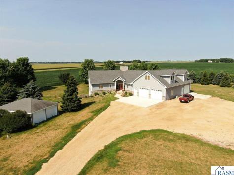 14317 County Road 114 Hanska MN 56041