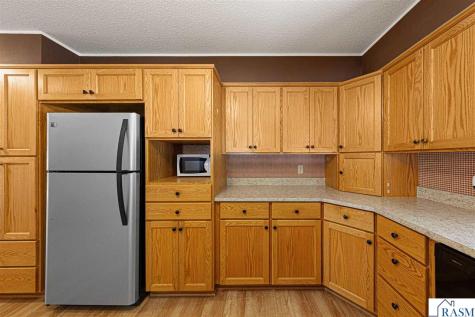 556 Karmil Place Gaylord MN 55334