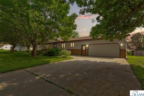 556 Karmil Place Gaylord MN 55334