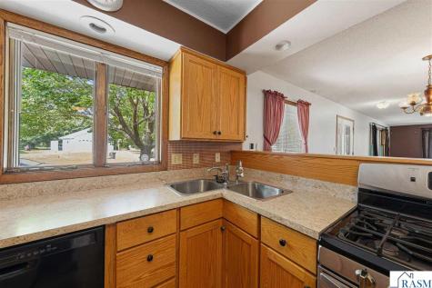 556 Karmil Place Gaylord MN 55334