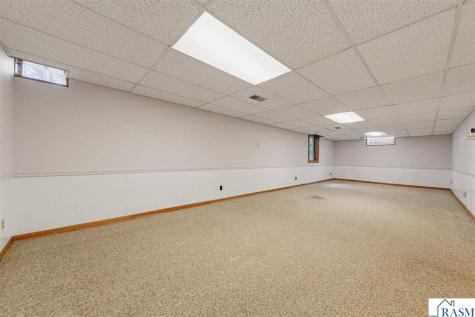 556 Karmil Place Gaylord MN 55334
