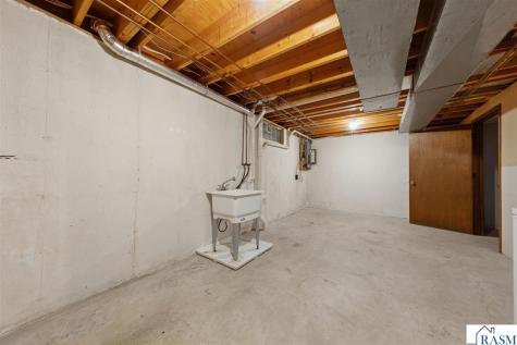 556 Karmil Place Gaylord MN 55334
