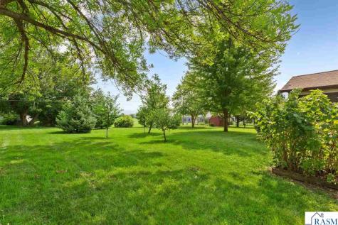 556 Karmil Place Gaylord MN 55334