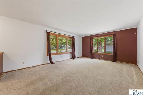 556 Karmil Place Gaylord MN 55334