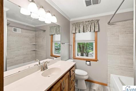 236 Terrace Drive Mankato MN 56001