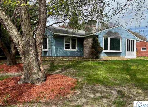 532 Capitol Drive St. Peter MN 56082