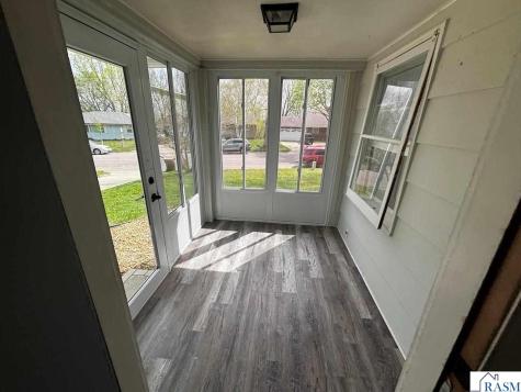 532 Capitol Drive St. Peter MN 56082