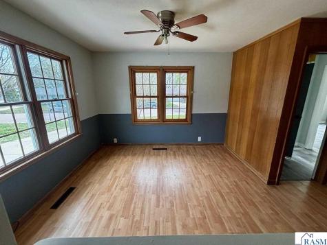 532 Capitol Drive St. Peter MN 56082