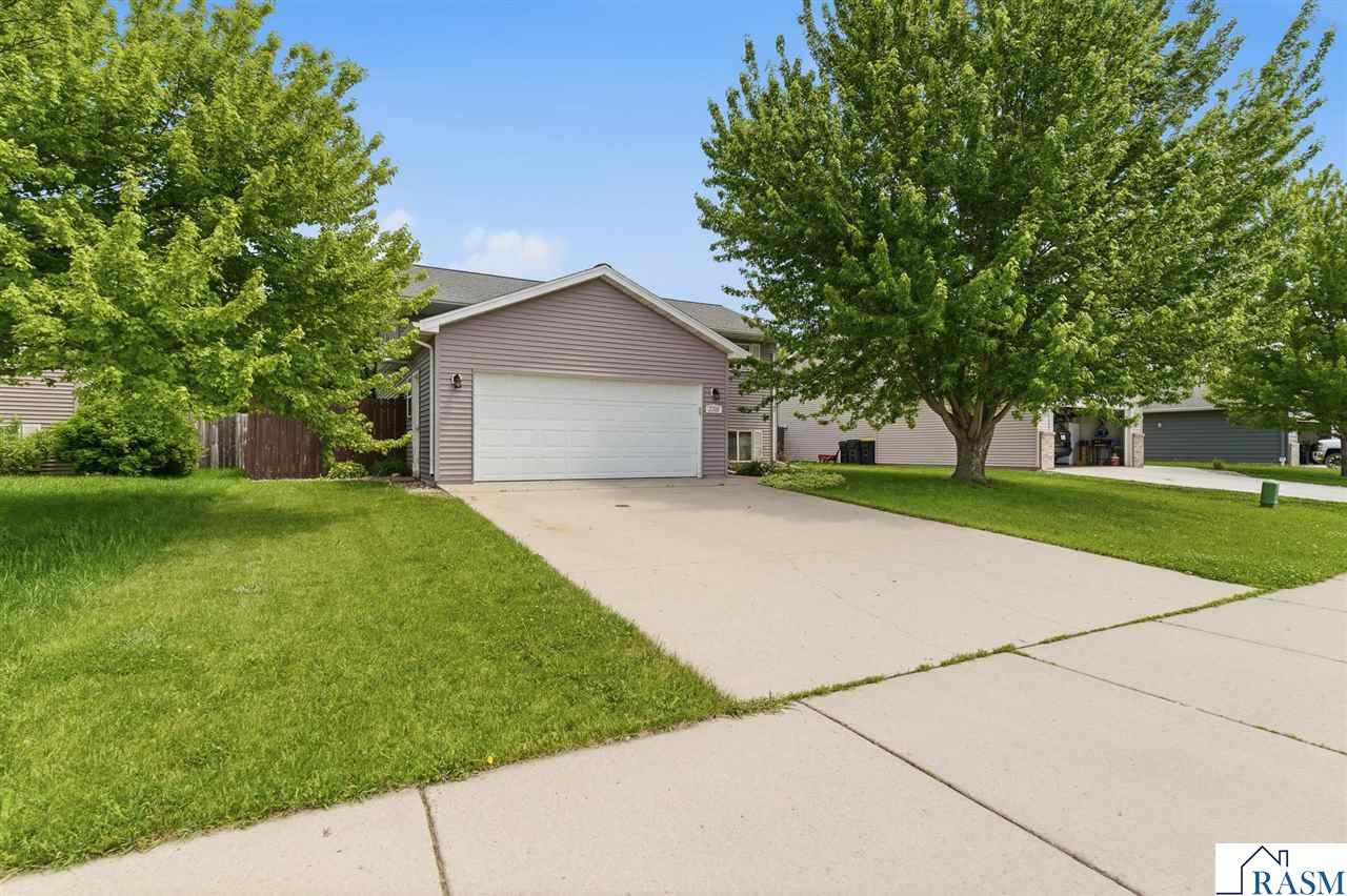 2208 Fairbanks Drive North Mankato MN 56003