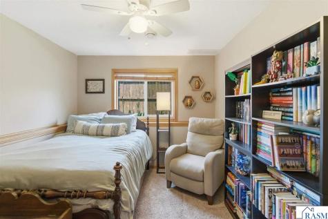2208 Fairbanks Drive North Mankato MN 56003